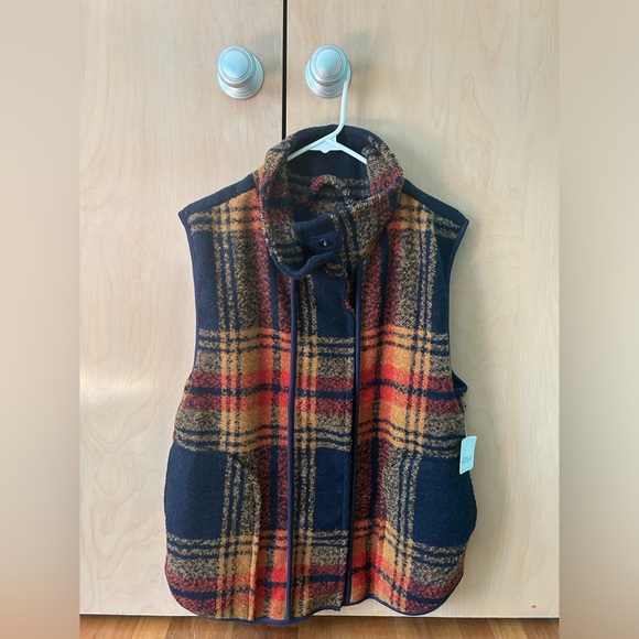 We The Free Jackets & Blazers - NEW WITH TAGS Free People Plaid Vest Size XSmall